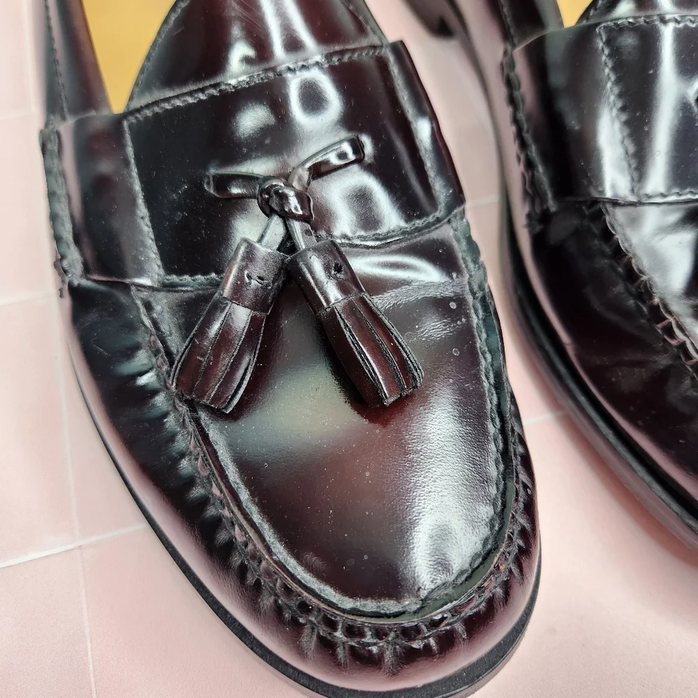 Cole Haan Mens Pinch Tassel Closed Toe Penny Loafer, Burgundy